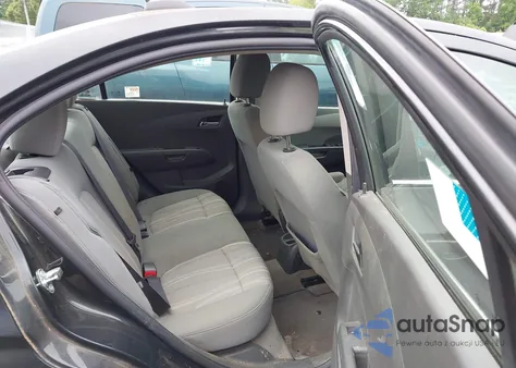 2015 Chevrolet Sonic Lt Auto из США, поврежденный, VIN 1G1JC5SHXF4199192